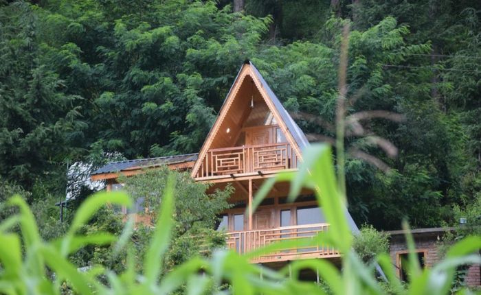 Serenity Wooden Cottage Jibhi
