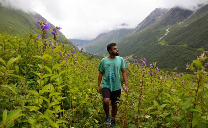 A man trek to kheerganga Trek