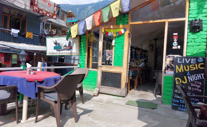 Sunshine Cafe in Solang Valley Road