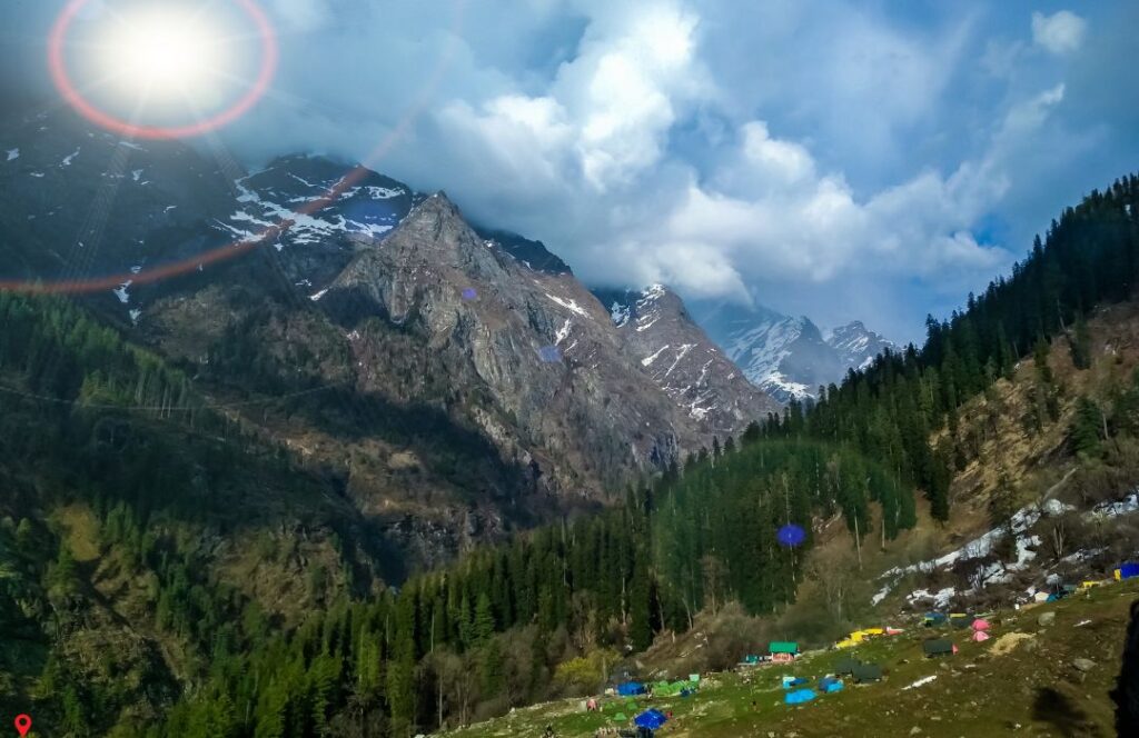 Kheerganga Trek During Snow